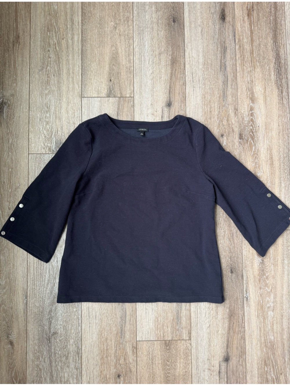 Talbots Navy 3/4 Sleeve Knit Top Silver Snap Cuff Detail Size Large